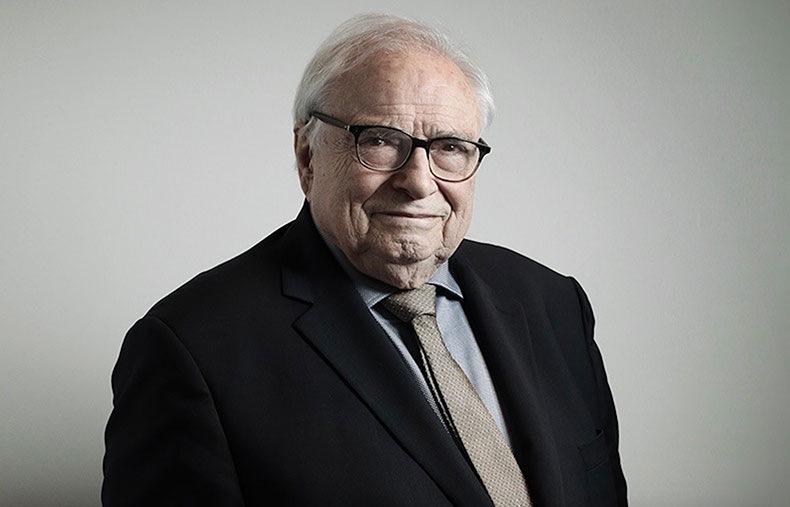 [Revue de Presse] Interviewé par <a href="/Boris_Stoykov/">Boris Stoykov 🇪🇺🇫🇷</a> , administrateur du <a href="/CercMontesquieu/">Cercle Montesquieu</a> , Maître Henri Leclerc nous a livré sa position sur le statut de l' #avocat en #entreprise.  Lire l'intégralité de l'interview ▶️ bit.ly/3kovsGV  #juridique #droit @Annonce_Legales