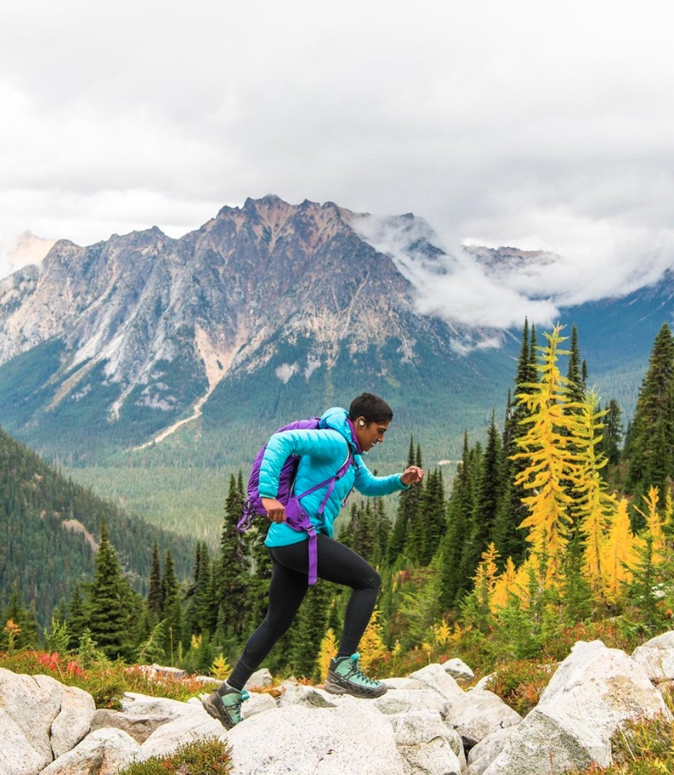 It's Friday! Share a photo of or your favorite adventure! IG @charlachatman (📸 @freyafennwoodphotography ) #poweredbyvista