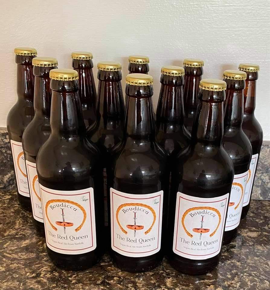 BoudiccaBrewing's tweet photo. Happy #FridayBeerOclock and also happy customers ! π»
https://t.co/Aggg6NE3ak https://t.co/WyEAaKgp6h