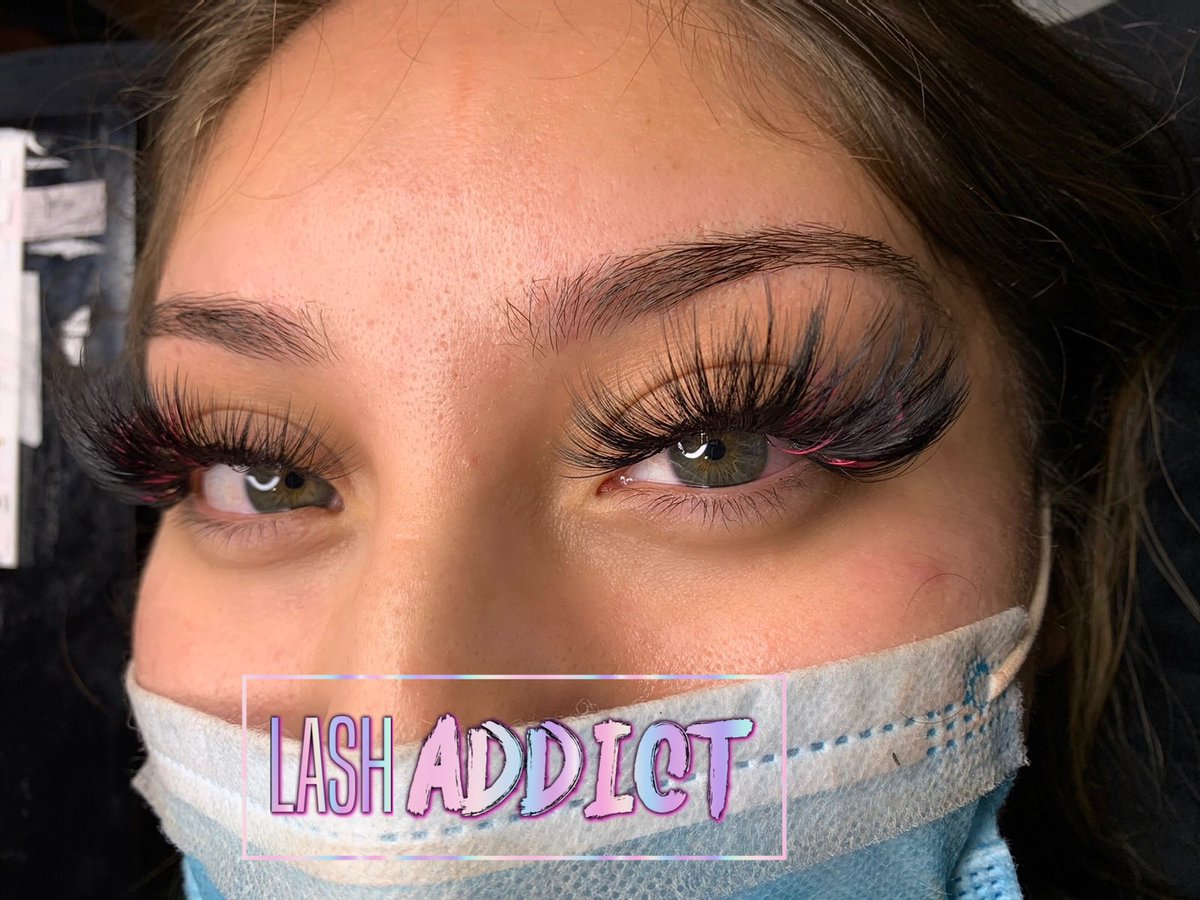 nizzynitri_'s tweet photo. Ima turn up a lil more dis time’ 
IG:@theeyeslayerplugg @lashesbynitri https://t.co/HtUVeC1oFg