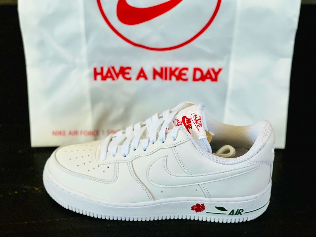 Snkr Twitr Mailcall Nike Air Force 1 07 Lx White Bag Gs Jordan Retro 6 Carmine 21 Wmns Jordan Retro 1 High Og Silver Toe Toddler Stussy X Nike Huarache Desert