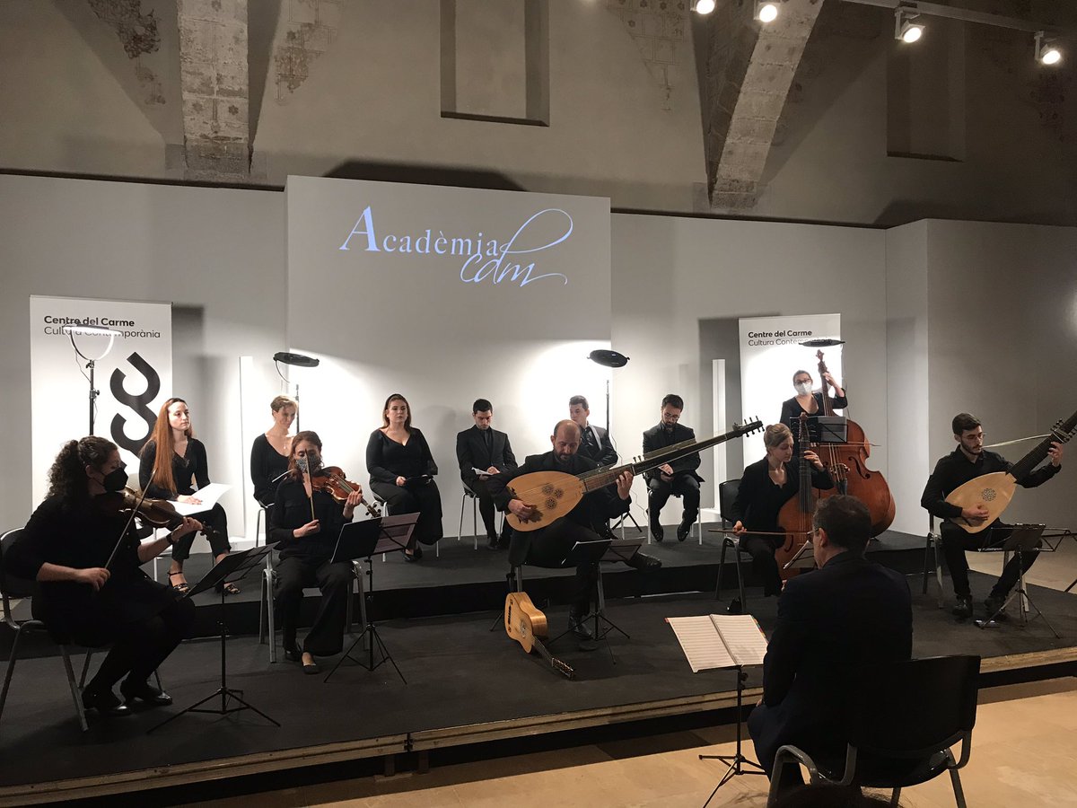 centredelcarme's tweet photo. 🎶 Aquesta setmana l'Acadèmia @CDMinistrers @FundacioCdM ha realitzat un curs sobre Claudio Monteverdi dirigit a joves músics al #CCCC
⁣
🎵 Hui hem tingut el plaer de ser l'escenari de la seua música en directe sota la direcció de Carles Mangraner.⁣
⁣
#CulturaSegura #ccccLove https://t.co/qgcGlHmMC3