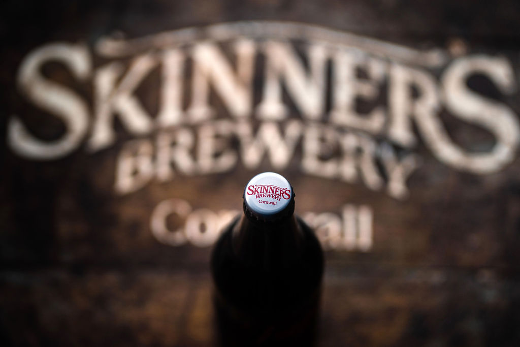 Skinnersbrewery's tweet photo. Rumour has it Chapel Rock is making a comeback this spring, AND it will be available in bottle! Find out how you can be 1st to get your hands on some in Monday's newsletter drop, make sure you're subscribed!
👉https://t.co/H5OlZGZnW8 👈 
#skinnersbrewery #chapelrock #springale https://t.co/CraTcCQn8X