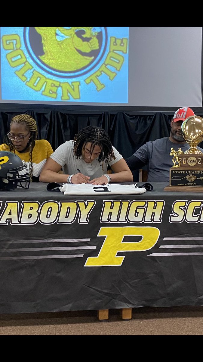 CoachJacobs_'s tweet photo. Congratulations to Drequan, 2020 State Championship game MVP. Bethel is getting another stud! https://t.co/LfVPhDr2dC