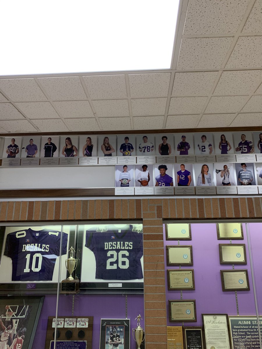 andrewshaffer04's tweet photo. I’ve dreamed about being on this wall since my 8th grade visit. I’m very happy to achieve this goal 🙌🏻⚽️ @sfdboyssoccer https://t.co/GmrrAtnjjH