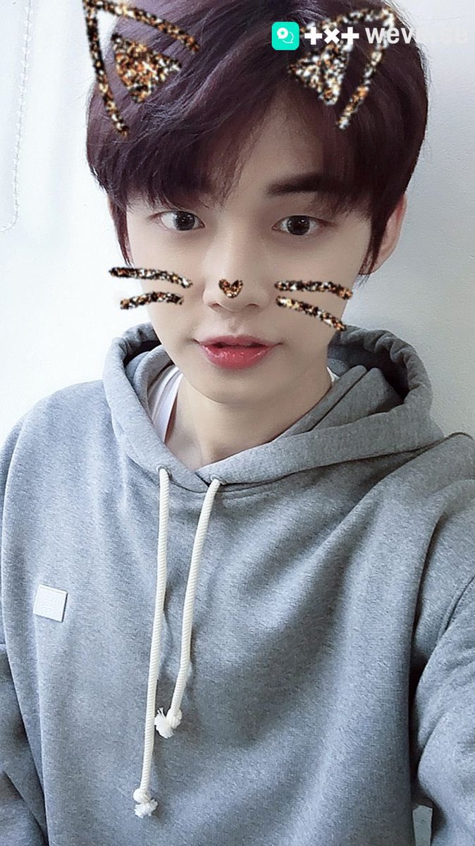 lizich_txtlove's tweet image. Si fueras un animal ¿cuál serías? 
😌

@TXT_members  @TXT_bighit 
#TOMORROW_X_TOGETHER 
#투모로우바이투게더