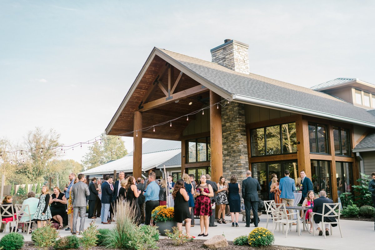 sycamoremallow's tweet image. We're {not so} patiently waiting for you, summer. ☀️

📷: @rebeccashehornphoto     

#TheSycamoreAtMallowRun #IndianaWeddings #Bargersville #FestCountryIN #VineyardWedding #WineryWedding