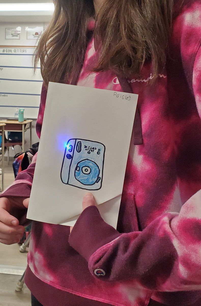 MsStroyan's tweet photo. We created light up cards in our electricity unit! Students had so much fun creating circuits that would work with their unique designs. https://t.co/xIiIhQYZp5