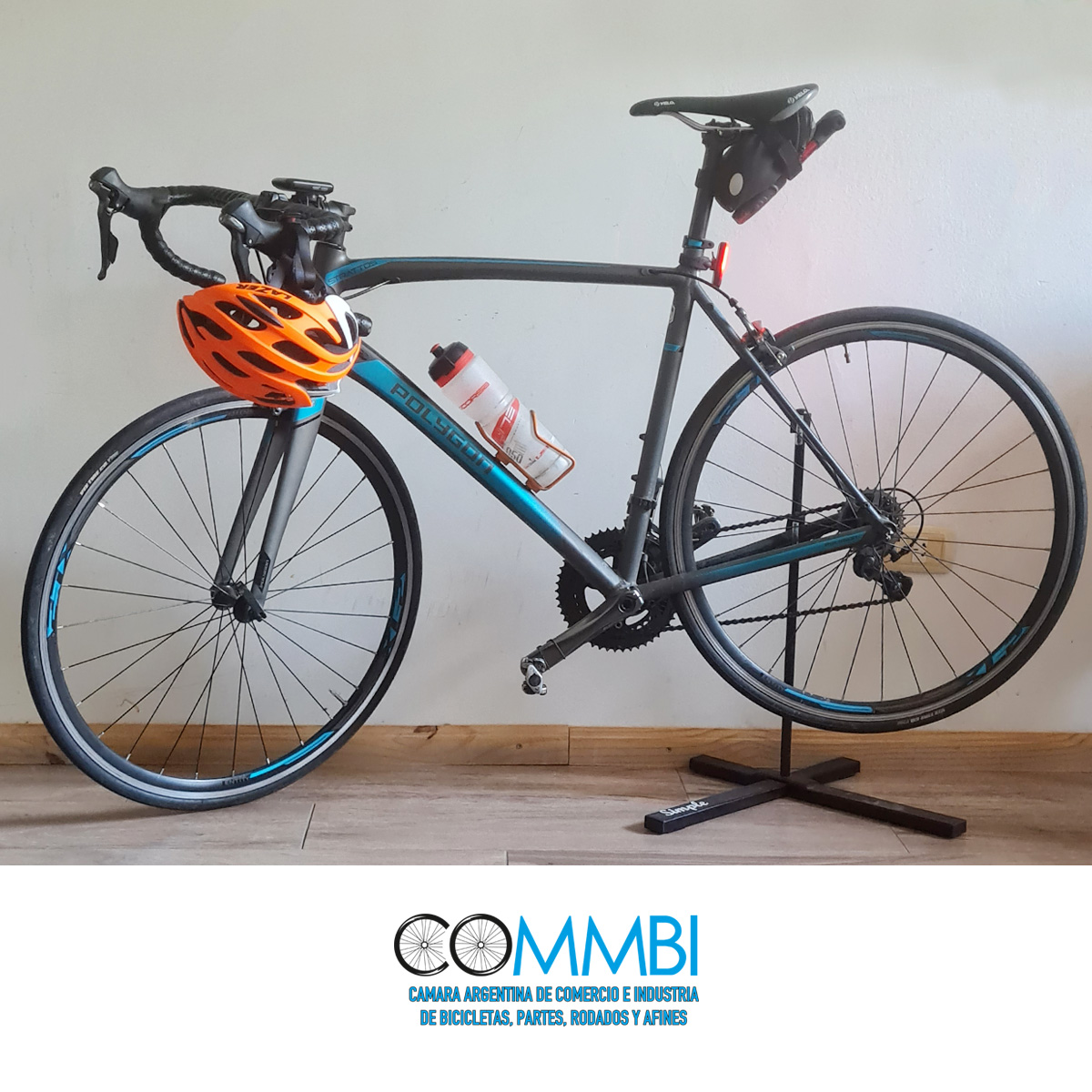 camaracommbi's tweet photo. 5 accesorios imprescindibles para moverte en bici

👉Casco
👉Luces
👉Caramañola
👉Linga
👉Kit salvador (consta de sacacubiertas, cámara de repuesto e inflador)
                     
¡Que nunca te falten!
                    
#commbi #camaracommbi https://t.co/yEHT2HRHdy