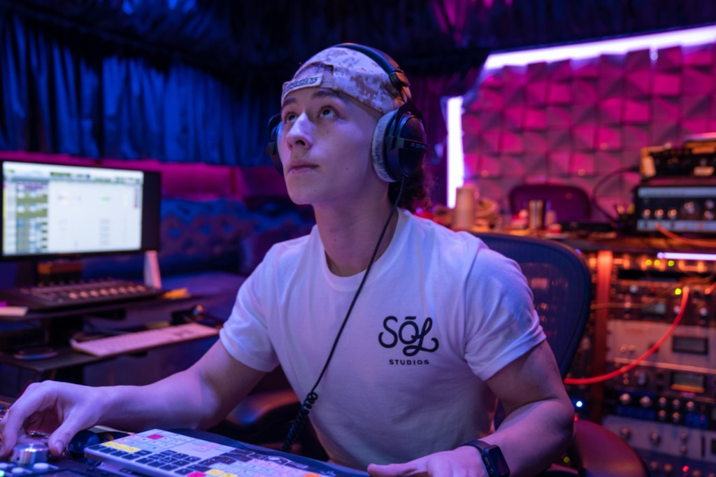 GrizzliesNHS's tweet photo. Student Shoutout: Brayden Smith interns at SOL Studios in downtown Fort Smith. He works on many video and audio projects with the company, including a recent documentary for Black History Month with Mayor McGill. We are proud to have such an accomplished student at Northside! https://t.co/1cbMx7Kjzn