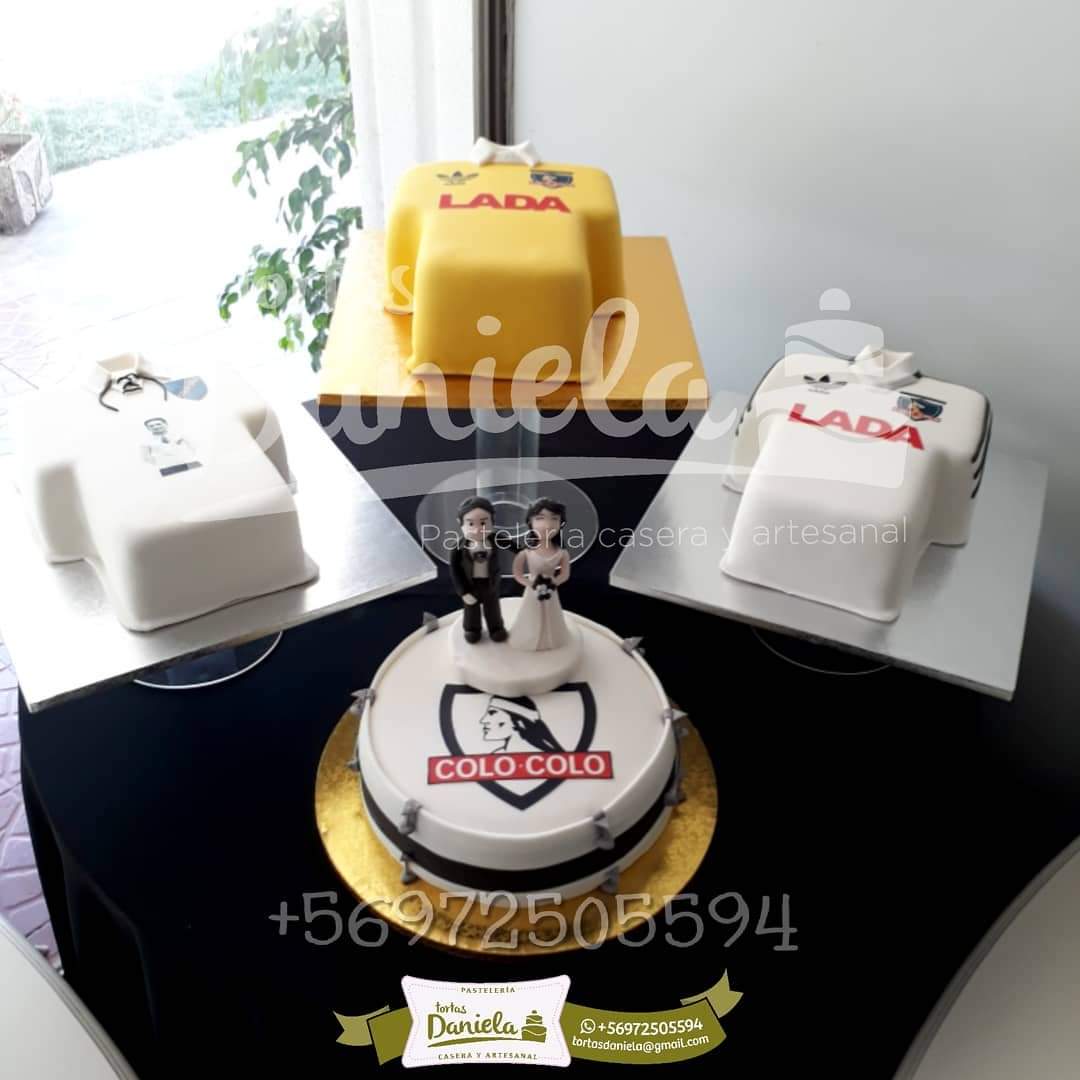 TortasDaniela's tweet photo. @TortasDaniela wsp +56972505594 novios Colocolinos!!
#colocolo #matrimonio #chile #tortanovios https://t.co/5ThndkH2JB