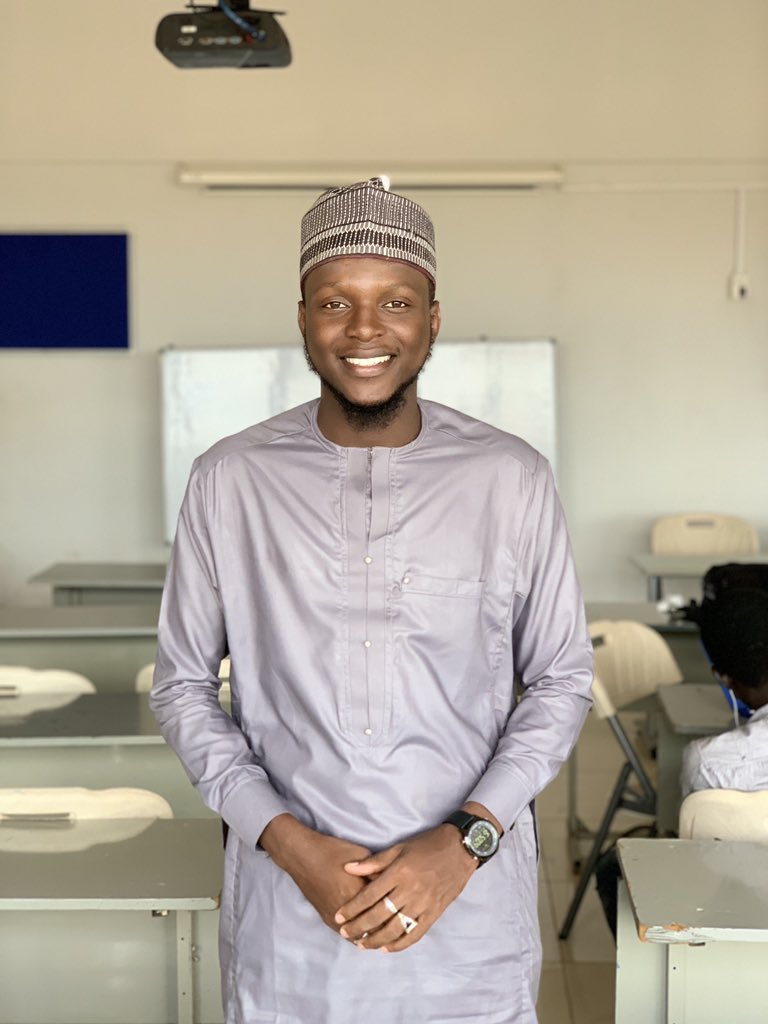Abdulmaidoki's tweet photo. Sometimes the smallest act of kindness can take up the biggest space in someone's heart

#TGIF https://t.co/SDMnyPiXN7