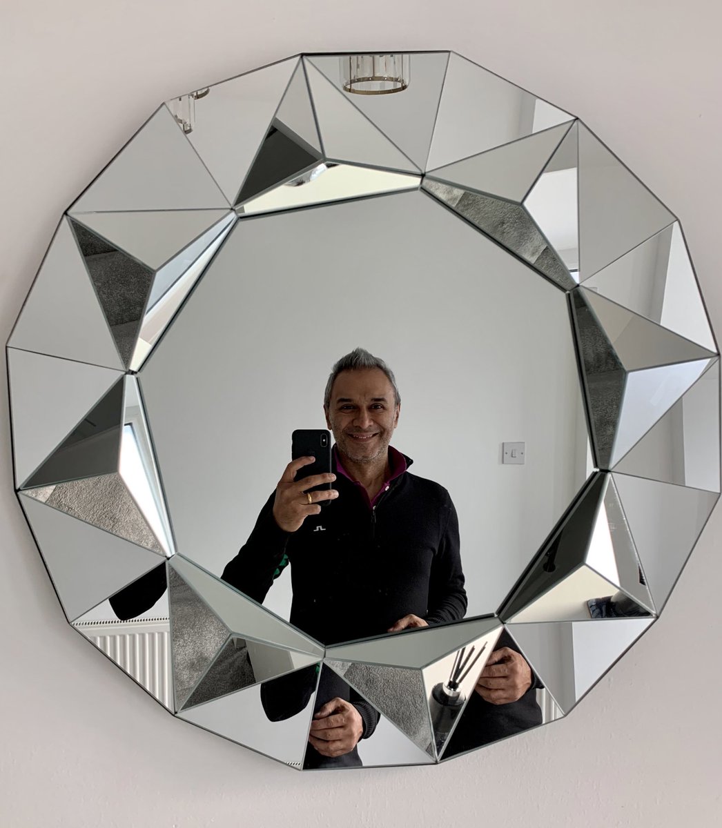 AniltailorT's tweet image. New hallway mirror finally fitted because I can’t drill two screws to put it up myself. #DIYnot