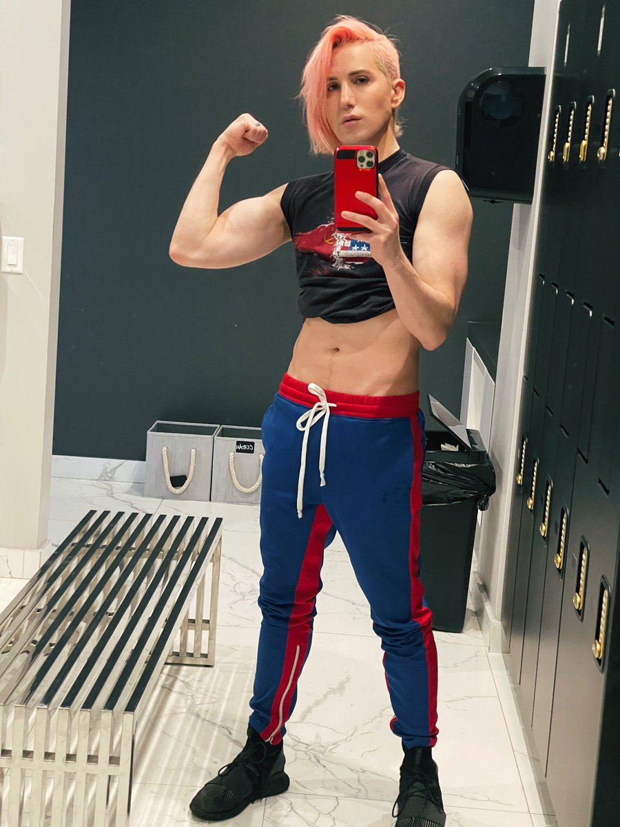 Ricky Rebel tweet media