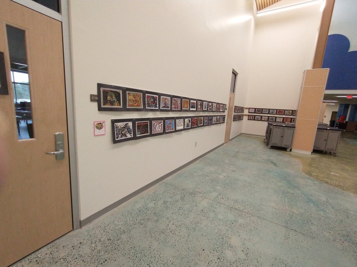 ArtTeacher2427's tweet image. Proud that I was able to print and post these digital selfies by 3-5 graders with NY resolutions today on new cork strips from pta!!! #ChathamDigitalLearning #GatorStrong #ccsbetheone  @ChathamGroveES #ccsarts