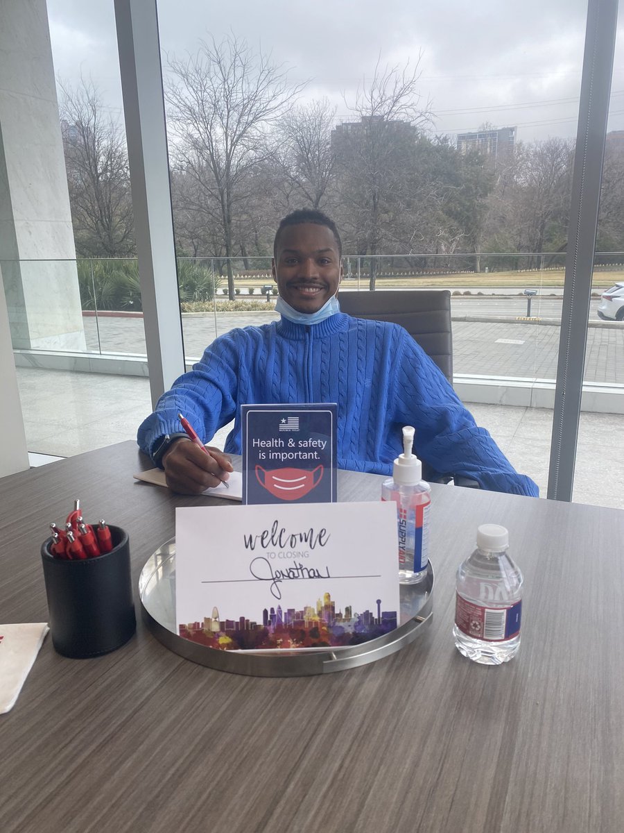Jmoneylester's tweet photo. In the past two weeks I own and bought a condo in Dallas, and landed a job at an accounting firm ! God is good!  #Blessed #StriveForGreatness https://t.co/IaadVSWiND