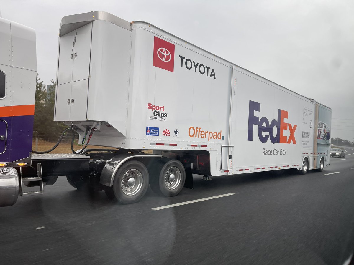 lkylerush's tweet photo. @Offerpad I see you headed to @HomesteadMiami! @dennyhamlin @JoeGibbsRacing @SpotterBrett #polesetter #partner #77South https://t.co/cUypjvRTU7