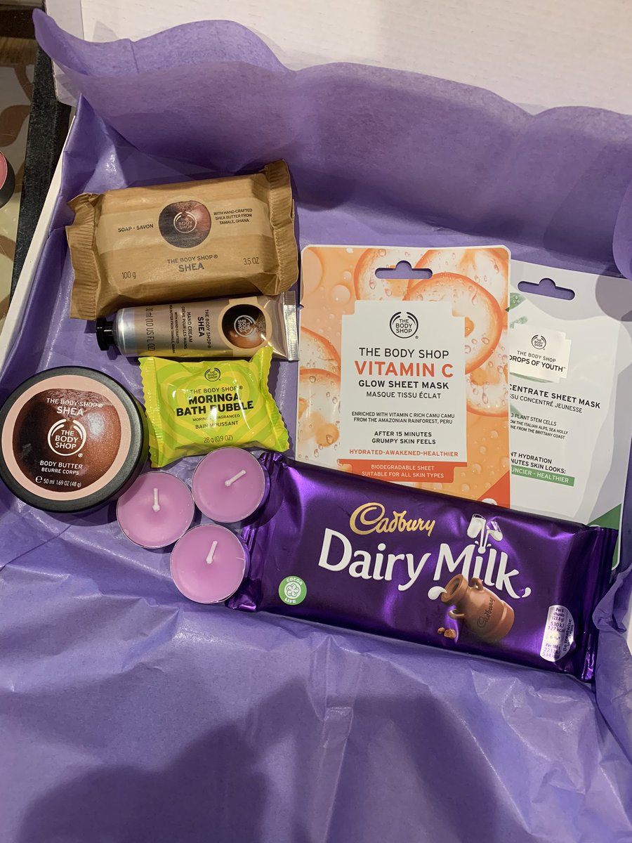 licklelilly's tweet photo. Letter Box Treat Bundle: 
£15 
£18 with postage straight to recipient 
Who wants one ?? https://t.co/L27ju06csQ