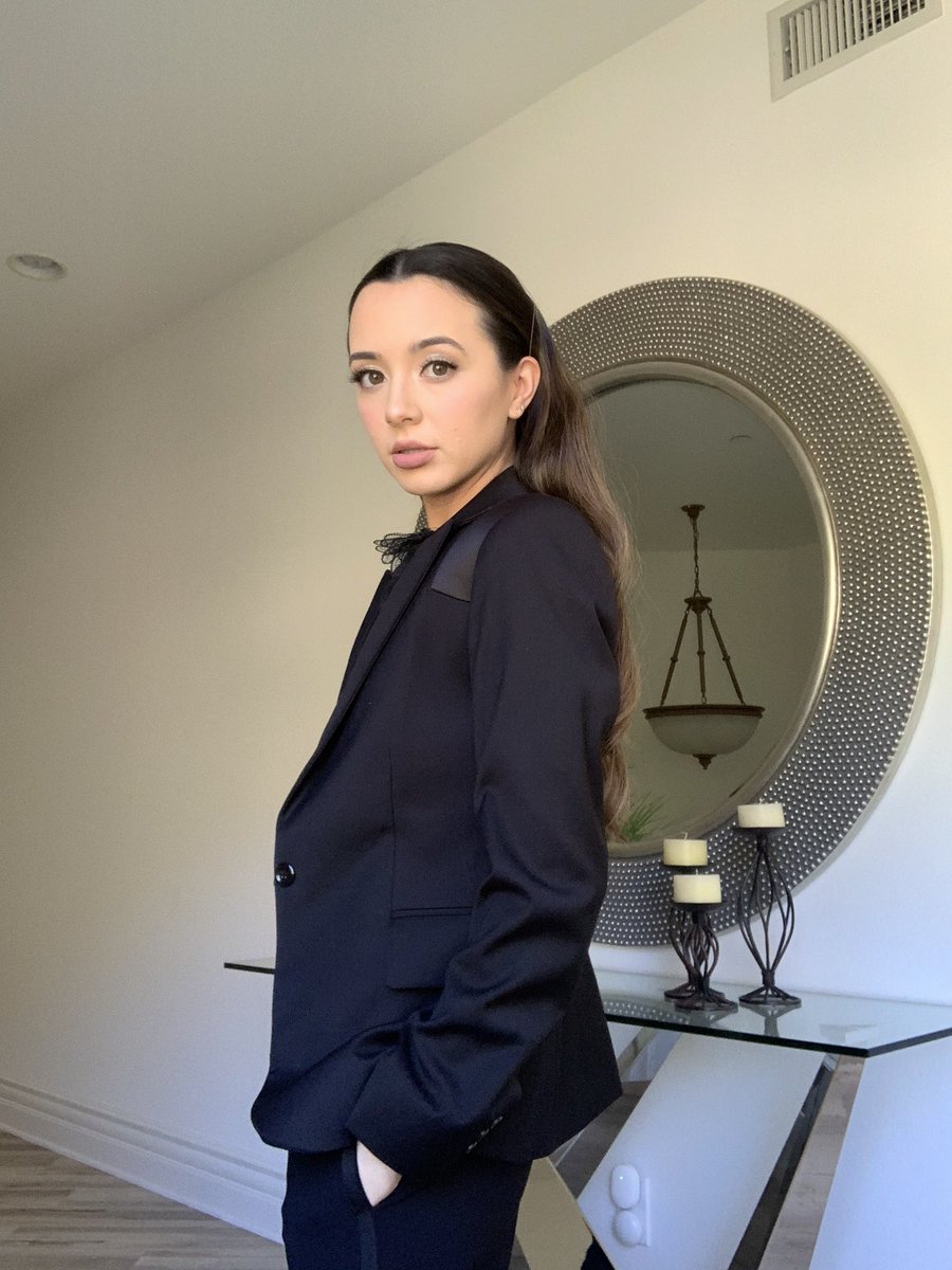 veronicamerrell's tweet image. I think everyone needs a pantsuit