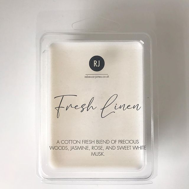 • Wax Melts •

Which of our Wax Melts would be your favourite scent?

#waxmelts #handpoured #signaturescents #soywaxmelts #handmade #freshlinen #whitemist #himalayancedar #pomegranate #homedecor #homefragrance