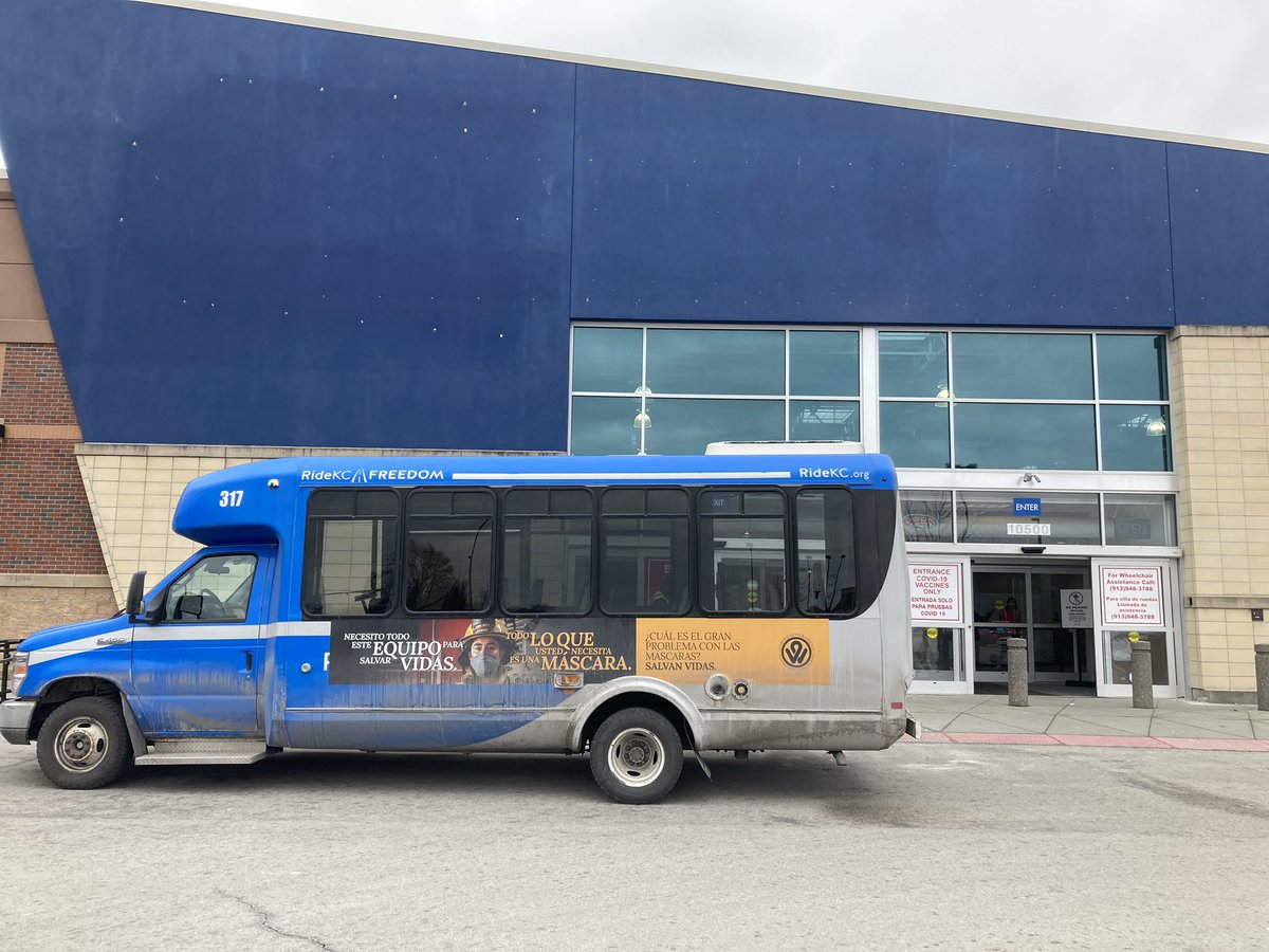 ParkvilleBob's tweet image. Thank you, @RideKCTransit, for bringing many of our most vulnerable residents to the @UGHealthDept Mass Vaccination Site in Western Wyandotte.