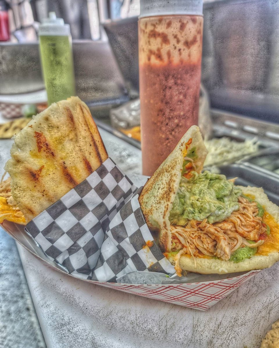FoodtruckPana's tweet photo. Doordash available
UberEATS available
To go orders 5303406656
.
#SANTACRUZBOARDWALK  #SANTACRUZ #FOOD #FOODTRUCKS #AREPA #VENEZUELANFOOD #CALIFORNIA #WATSONVILE #CAPITOLA #APTOS #SCOTSVALLEY #LATINFOOD #LATINO #LATINA #AREPAS #PANA #PANAFOODTRUCK #STAFFOFLIFE #UCSC #UCSCBOUND https://t.co/wfAOZjCnEA