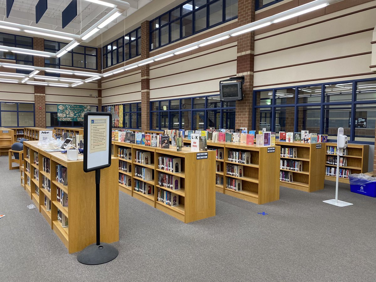 Mustang_Media's tweet photo. The MRHS Media Center is eager to welcome back group E on Monday morning!!! @hcpss_mrhs https://t.co/eGlRwVkU09