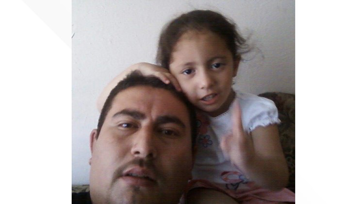 Dallas, Texas36 y.o. Hugo Dominguez a forklift operator at Quality Sausage Company died from  #COVID on 4/25. He leaves behind his wife and two kids. “I’m working hard every day to not break up myself because I have to be strong for my kids.”  https://www.star-telegram.com/news/local/dallas/article242825271.html