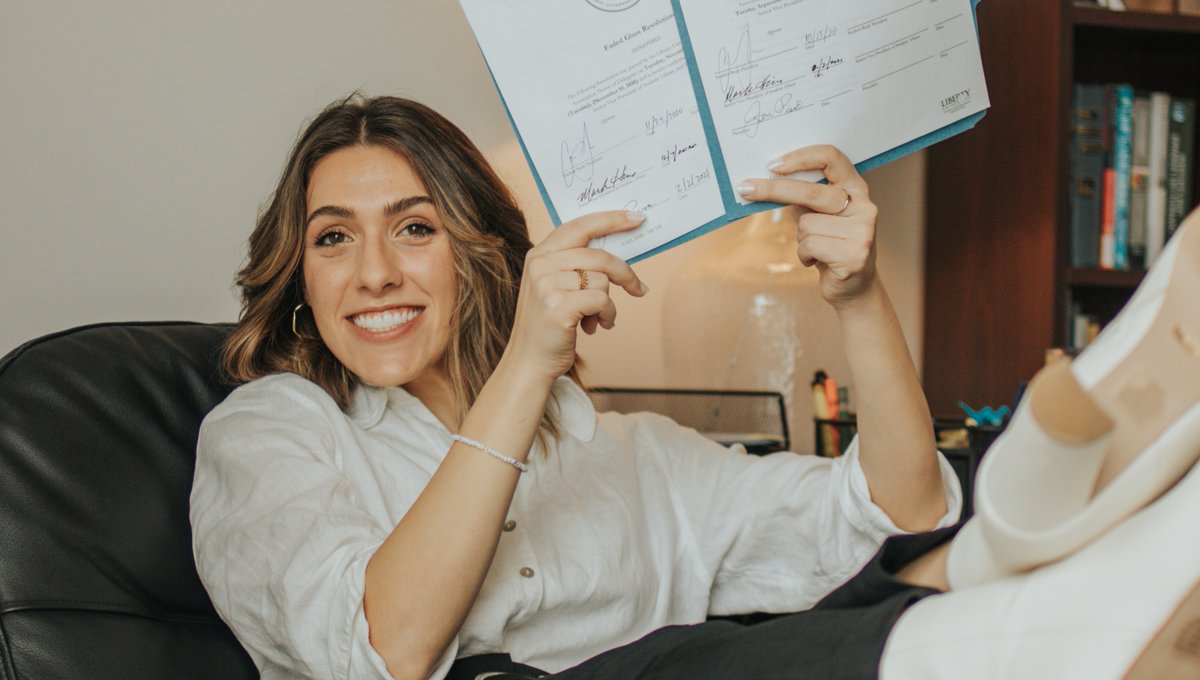 LibertyUSGA's tweet image. THE LAW OF THE LAND!

Exciting news! Senior VP of Student Affairs Mark Hine and President Jerry Prevo have passed two new pieces of legislation into fruition! 

Head over to our Instagram at @libertyusga to learn more!