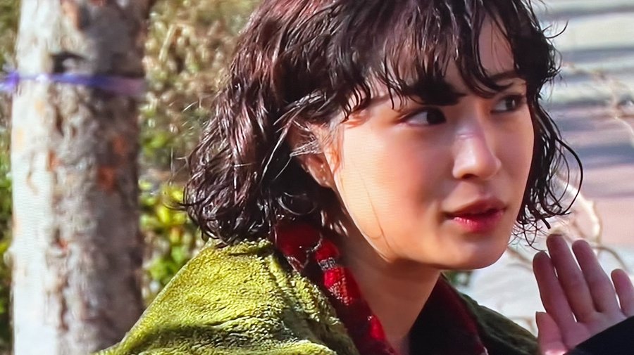 ネメシスドラマ広瀬すず アンナ 髪型が可愛い 真似たオーダーセット方法 動画ジャパン