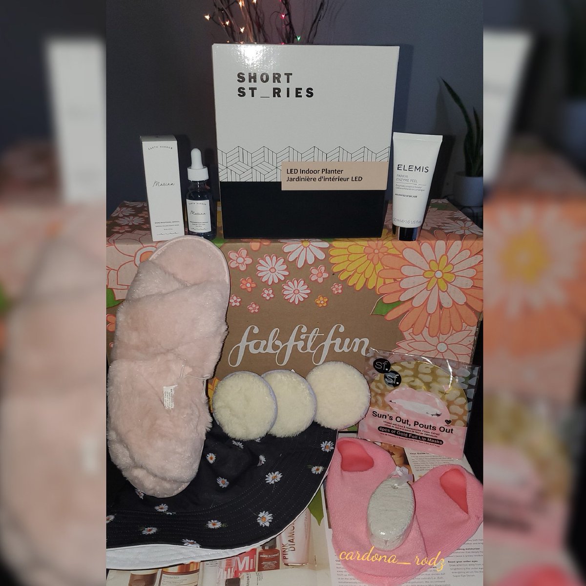 LyreitzaMichel1's tweet image. My @FabFitFun  just arrived💃 #fabfitfunspringbox #spring #unboxing #beautylifestyle #beautybox #fedex #homedecor #skincare #fashionstyle #februarybox #makeupjunkie #beauty #makeupgoals #makeuplove #makeuplife #fffgiveaway #springbox #annualsuscriber #fabfitfun 🌸
