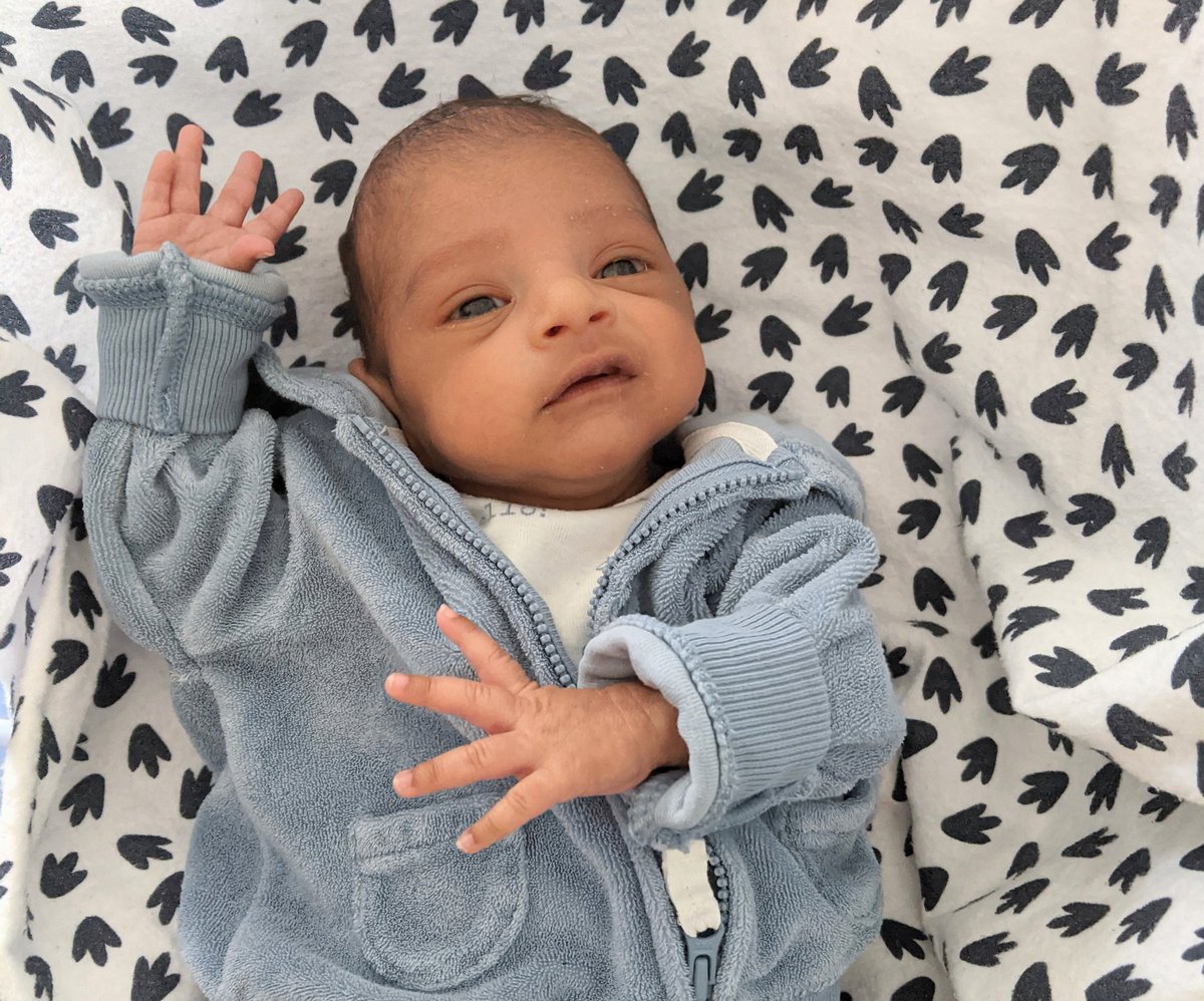 tonyfera1's tweet photo. After 4 weeks in the NICU, baby Christian is home! Thanks so much to the staff  @HaltonHlthcare you've been the best team we could imagine.  Your efforts &amp; compassion will never be forgotten.  We can't possibly thank you enough. 
Now we get to begin our life as a family, at home. https://t.co/TEen8XlHoQ