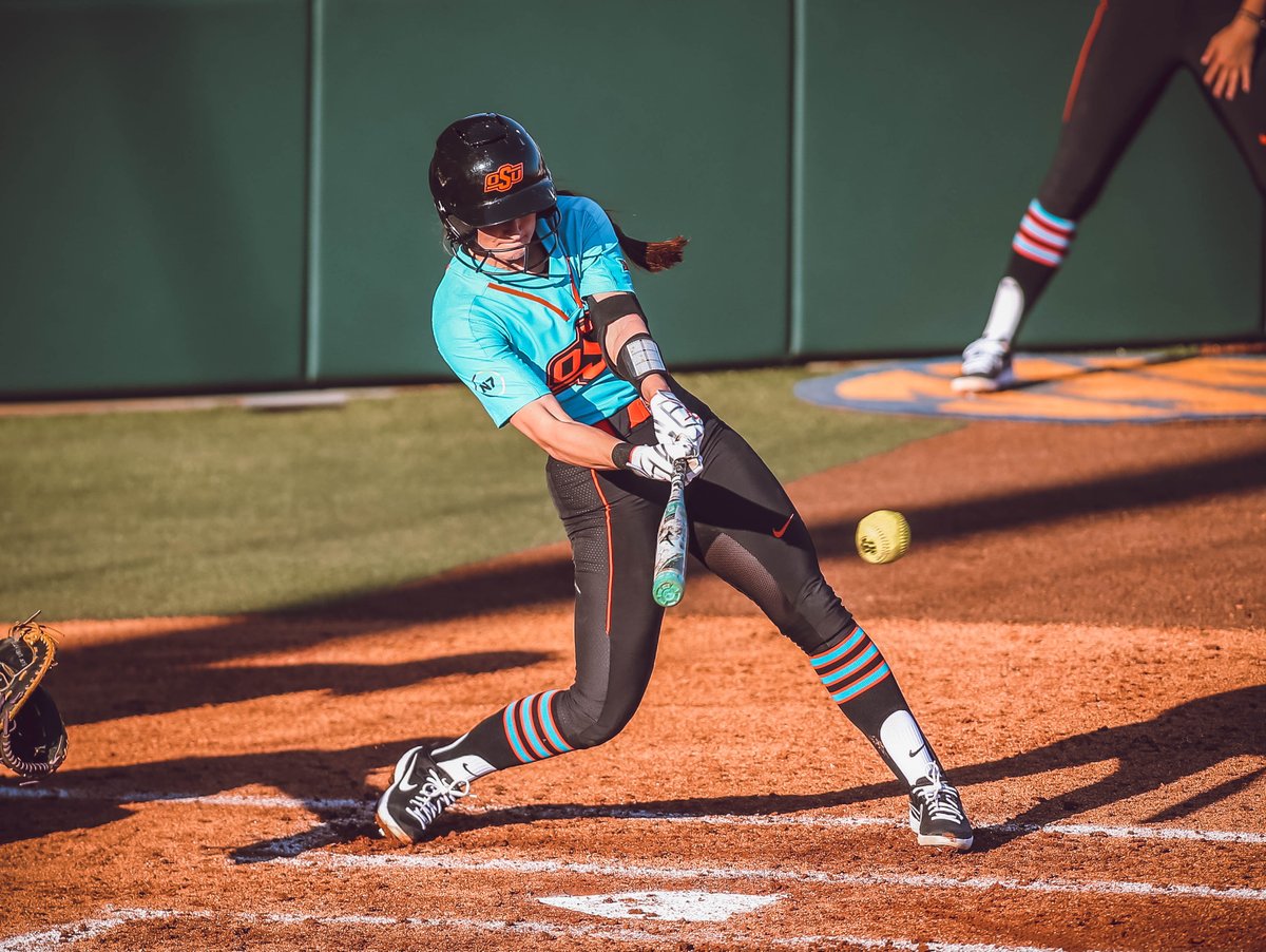 cowgirlsb's tweet photo. Flyin' high 😄

With today's sweep of No. 11 LSU, the Cowgirls broke the program record by setting their 2⃣3⃣ straight victory dating back to last season!

#Pitch2Pitch I #GoPokes https://t.co/1rQ70eUCMm