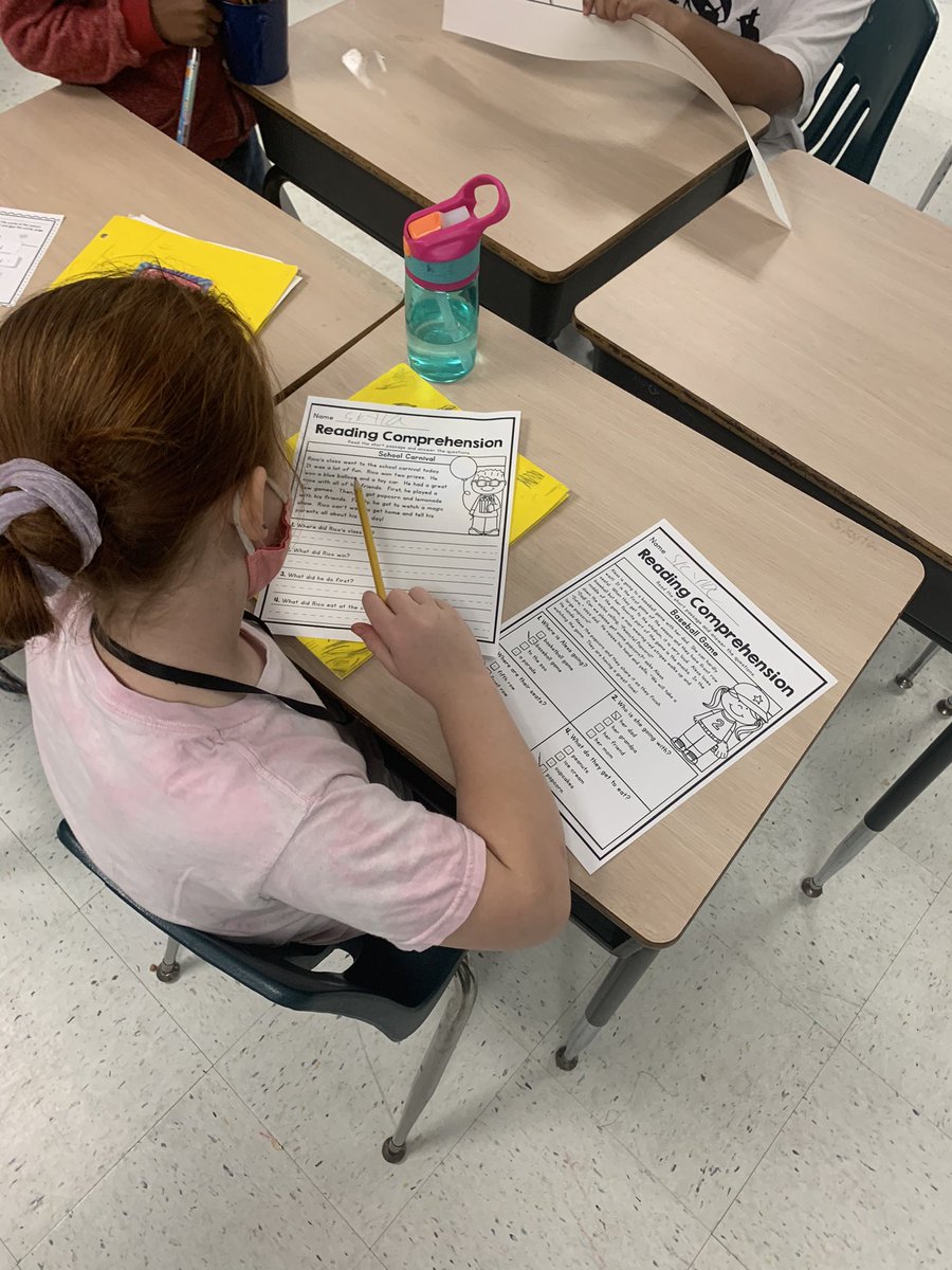 LisaBLiteracy's tweet photo. Ms. Taylor engaged a small group of learners in word work, while the rest of her students chose a task from a variety of center options! @sunrayexplorers #anchoredinsuccess https://t.co/fcTskwpLJn