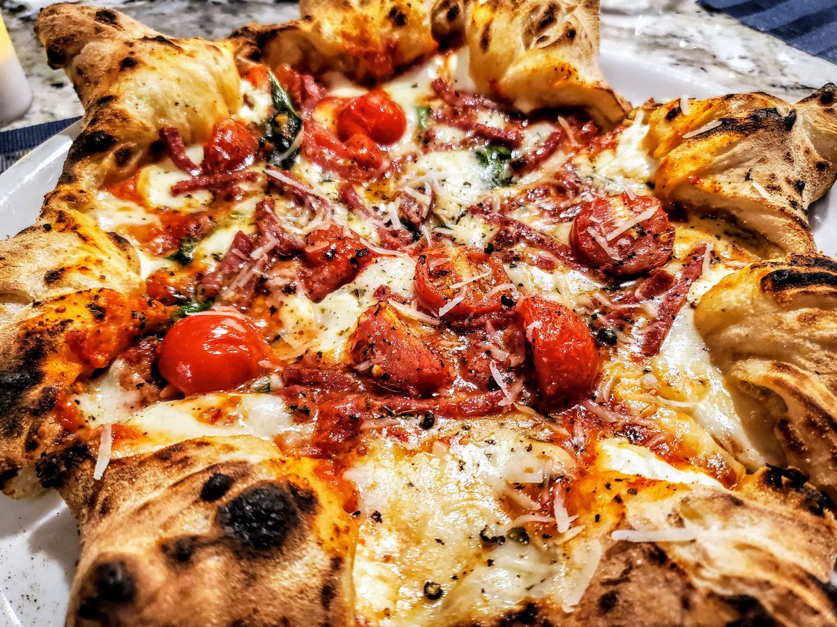 Erik Kennedy 김영남 tweet media