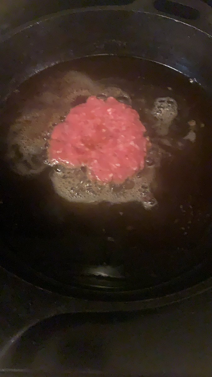 MWNoble's tweet photo. @gregsnoble Making some smash burgers right now in the the cast iron skillet #WhyImFat https://t.co/wMncYFqRgJ