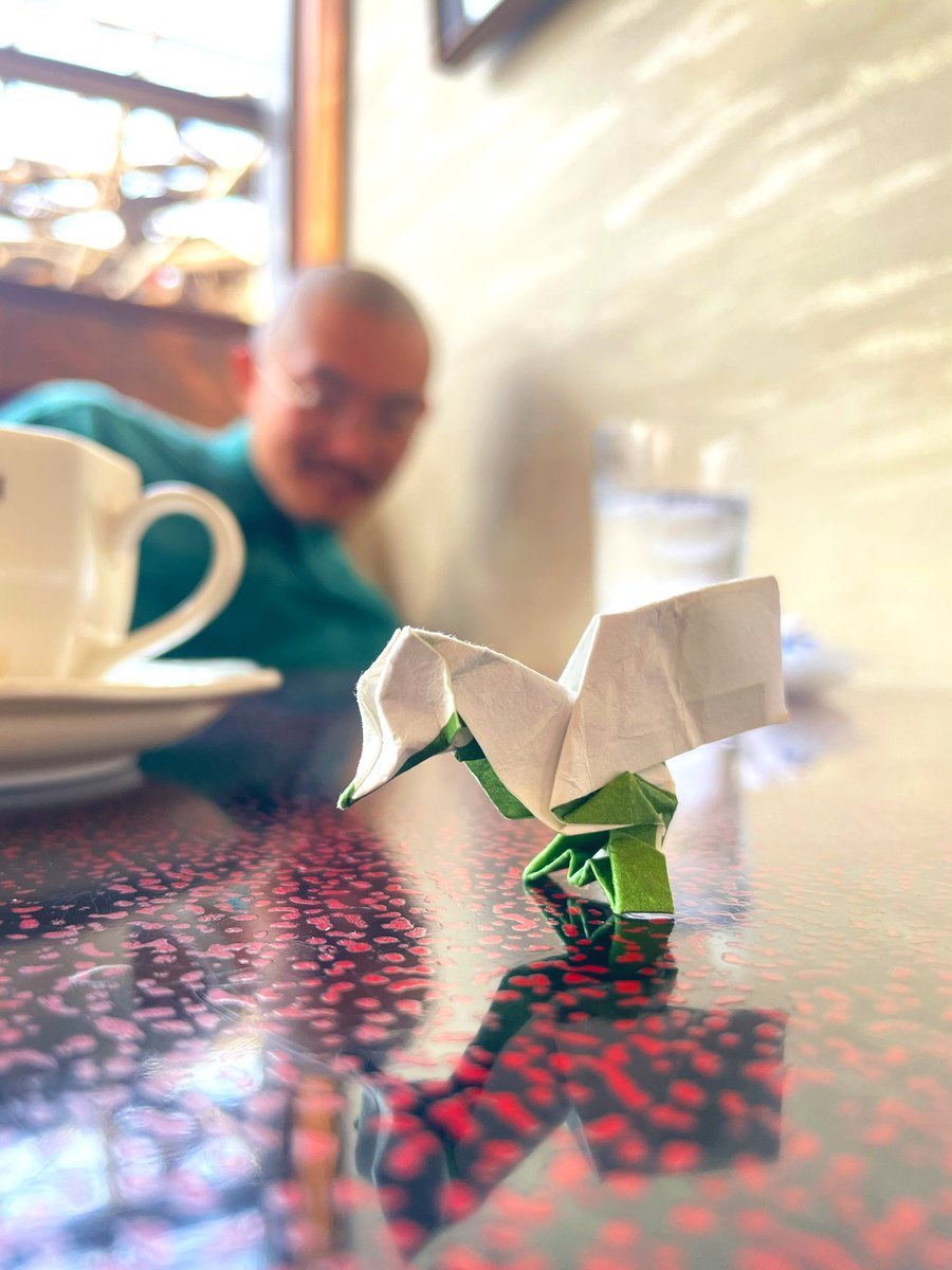 origami_receipt's tweet photo. 箸置きアート
#origami https://t.co/Zrnk1SV3CZ