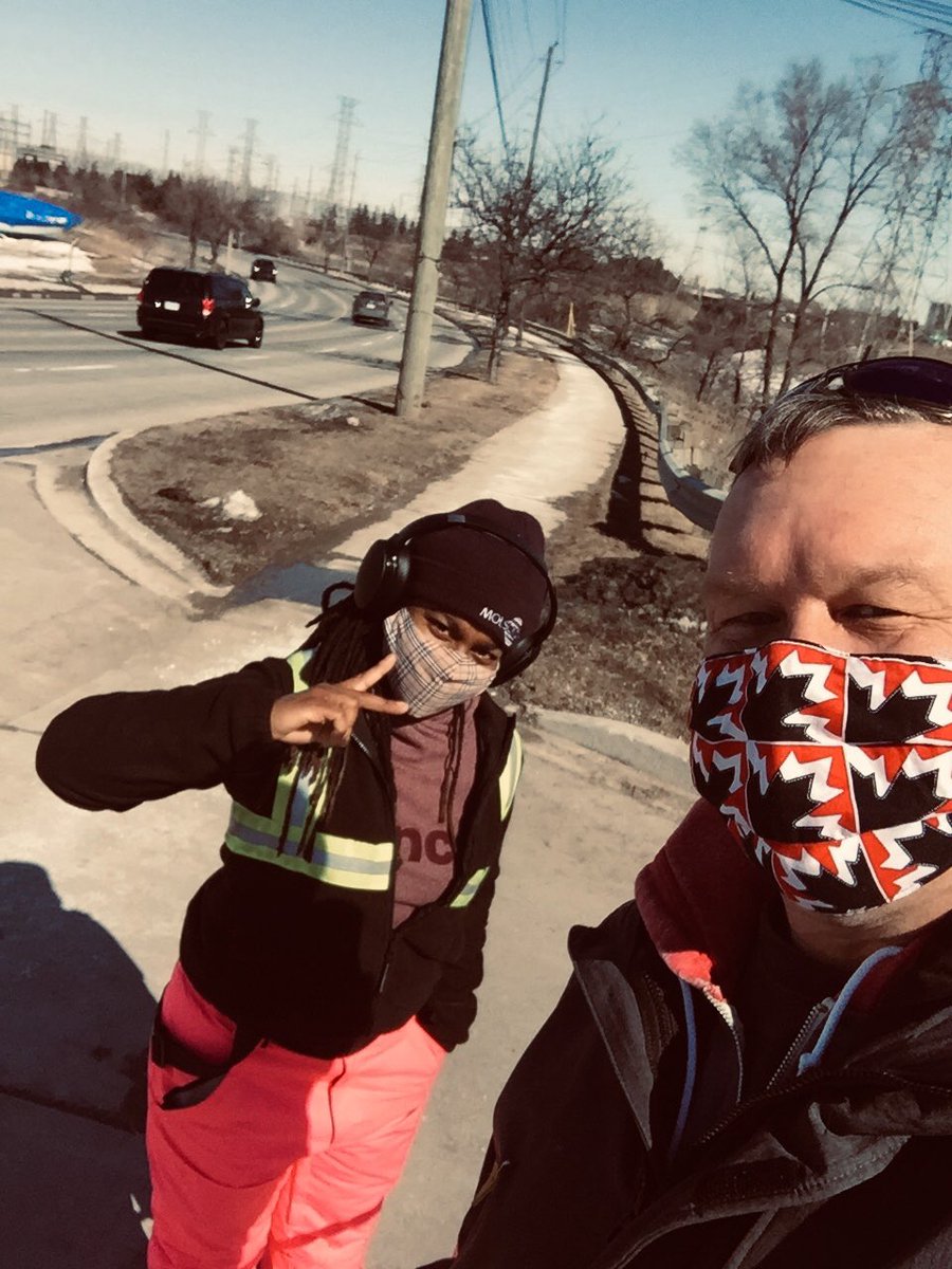 OTFpresFEO's tweet photo. Stopped by the Molson Brewery picket line to support Brewery Workers Local 325.Trying to pay forward all the support Ed workers received last year. It’s shameful a multinational Corp is trying to strip from the contract during a pandemic. Attacking pension and working conditions https://t.co/qxjIn4H1rZ