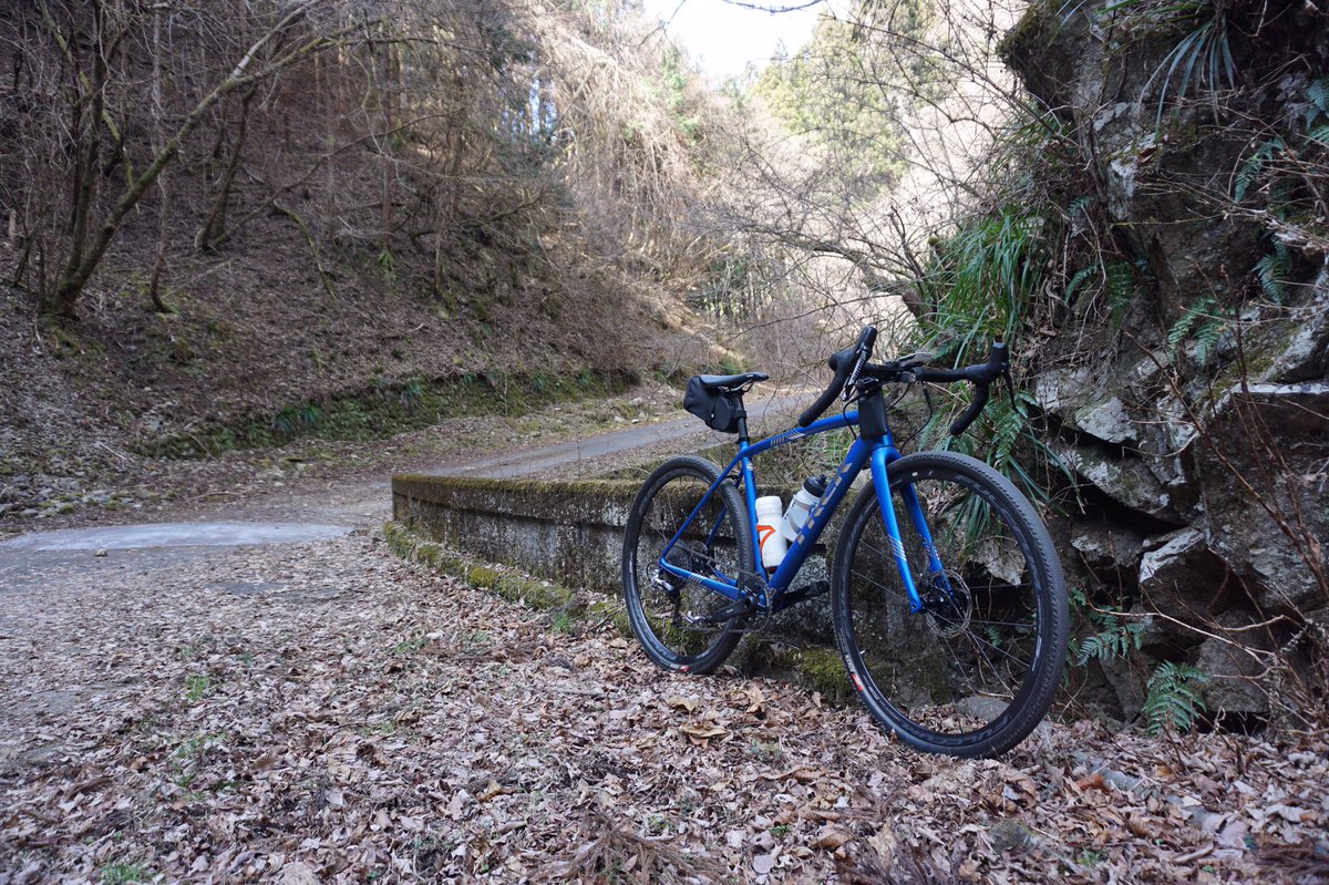 noicycle's tweet photo. 風が強いので今日は林道ライド🚴♂️終始寒かったけど山の中はあまり風は無く、誰にも合わない独り占めライドでした。
#trekcrockett5disc #ircboken #グラベルロード #フレアハンドル https://t.co/5QtQol5eDw