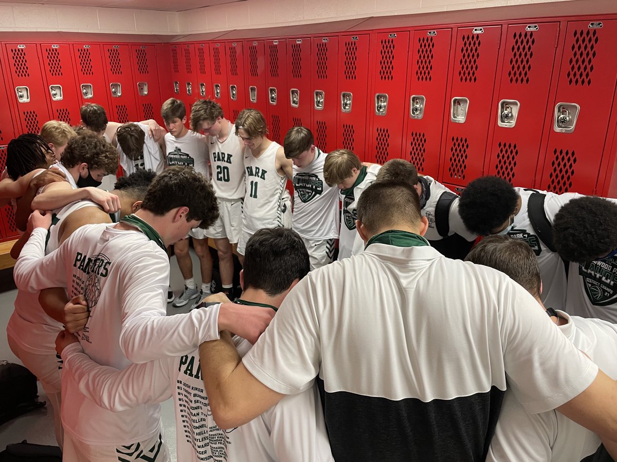 KParkBasketball's tweet photo. Nothing but proud of our FAMILY!!  Went out and gave all we had vs a tough Paetow! These young men have put KPark basketball on the map!  

Thank you seniors for trusting in your coaches and in each other; we LOVE you so much!! ❤️ 🤟❤️

#EarnedNeverGiven #Family #CultureWins 💪🏀 https://t.co/ffHrgPpBXp