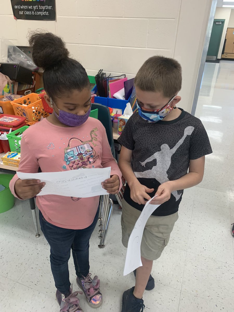 LisaBLiteracy's tweet photo. How to spice up power word practice! Add movement, music, and partners! @sunrayexplorers #anchoredinsuccess https://t.co/BCNbqHxr6M
