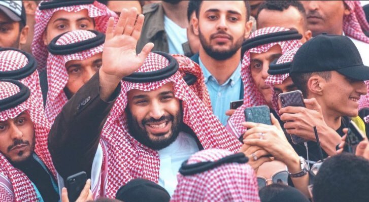 ليست معركتك وحدك ،، هي معركتنا جميعا ،،، معركة جميع السعوديين  ، سنقاتل الى جانبك وسنقف معك في كل الجبهات وفي جميع الأوقات وضد جميع الاعداء . ... 🇸🇦🇸🇦 #كلنا_محمد_بن_سلمان