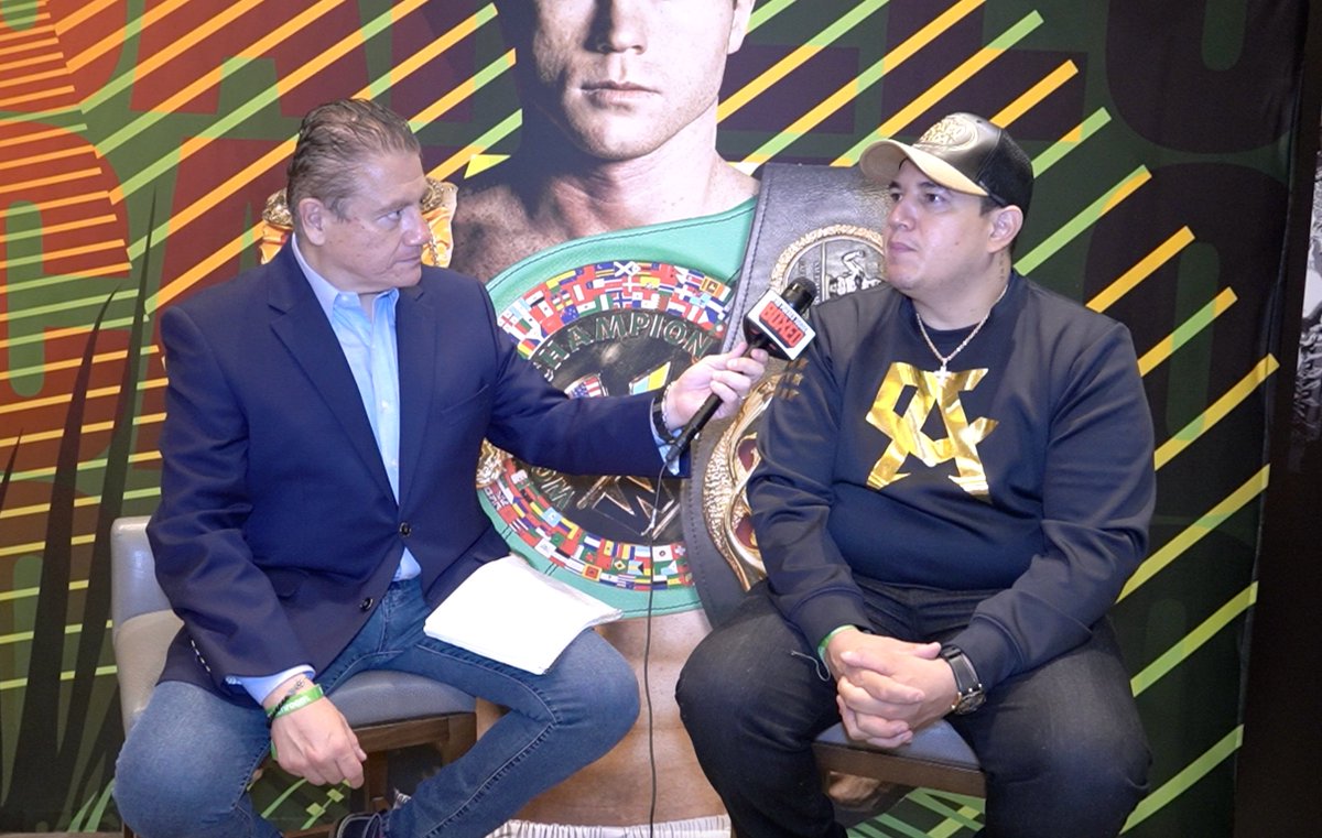 NPJBoxeo's tweet photo. @Canelo @CANELOTEAM @wbcmoro #ZamirLozano en #NoPuedesJugarBoxeo #TKOWBC #WBCSTORE .
@TkoWbc @wbcstore @WBCBoxing @NPJBoxeo https://t.co/NZBZuvht4t