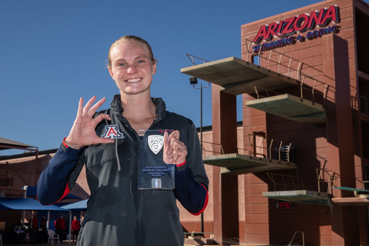 ArizonaSwimDive's tweet photo. PAC-12 CHAMP X 2 👑👑

She scores 364.50 in the Platform final and is your Pac-12 Champion AND record holder👏👏👏 https://t.co/RJNpptldsi