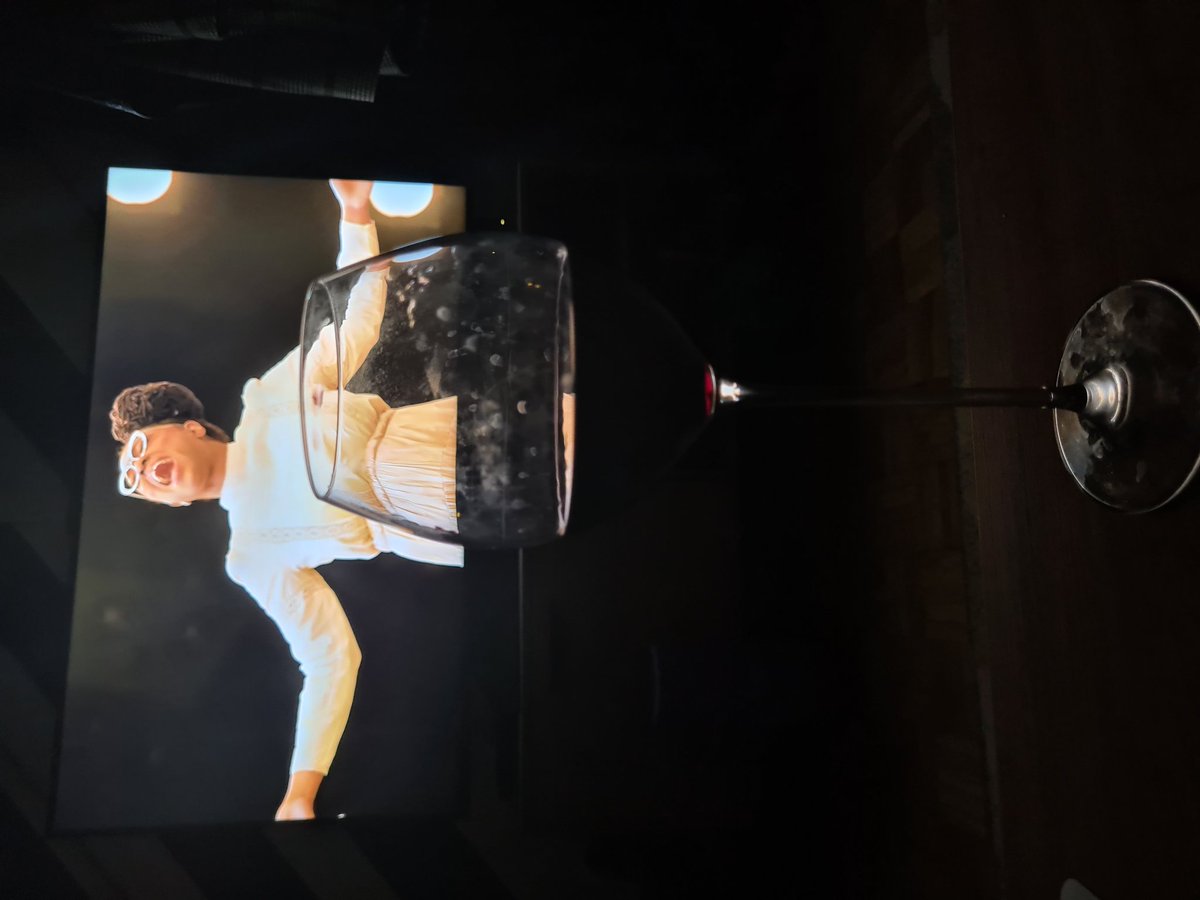 YEUKAYI USHE tweet media