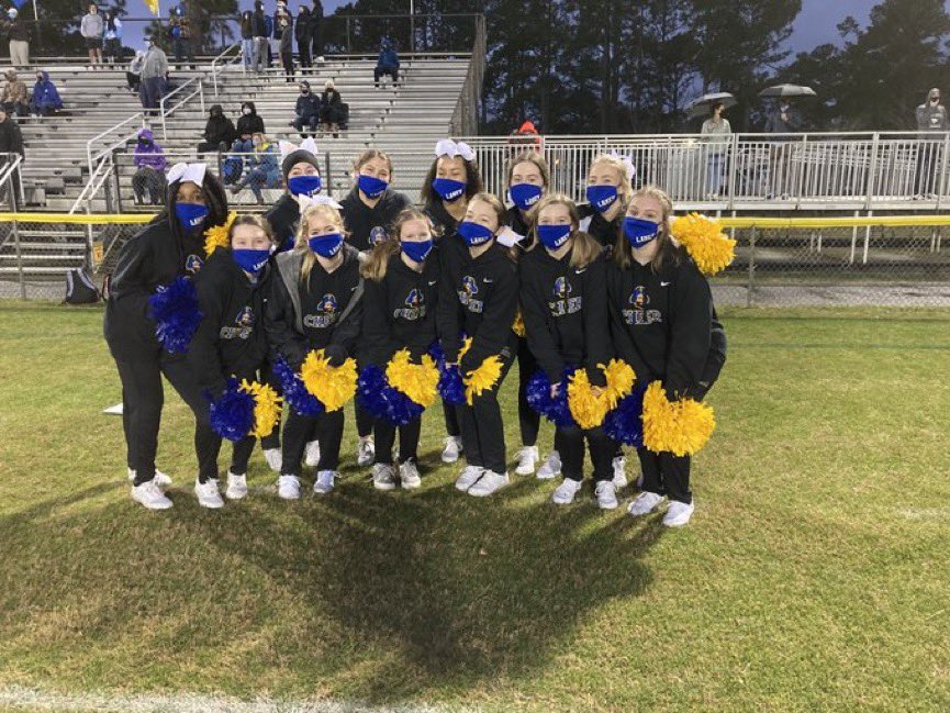 LaneyHighSchool's tweet photo. Thanks so much to our Band, Dance Team, and Cheerleaders @LaneyHSCheer for being here tonight to support @FootballLaney https://t.co/blGYDA1ft2