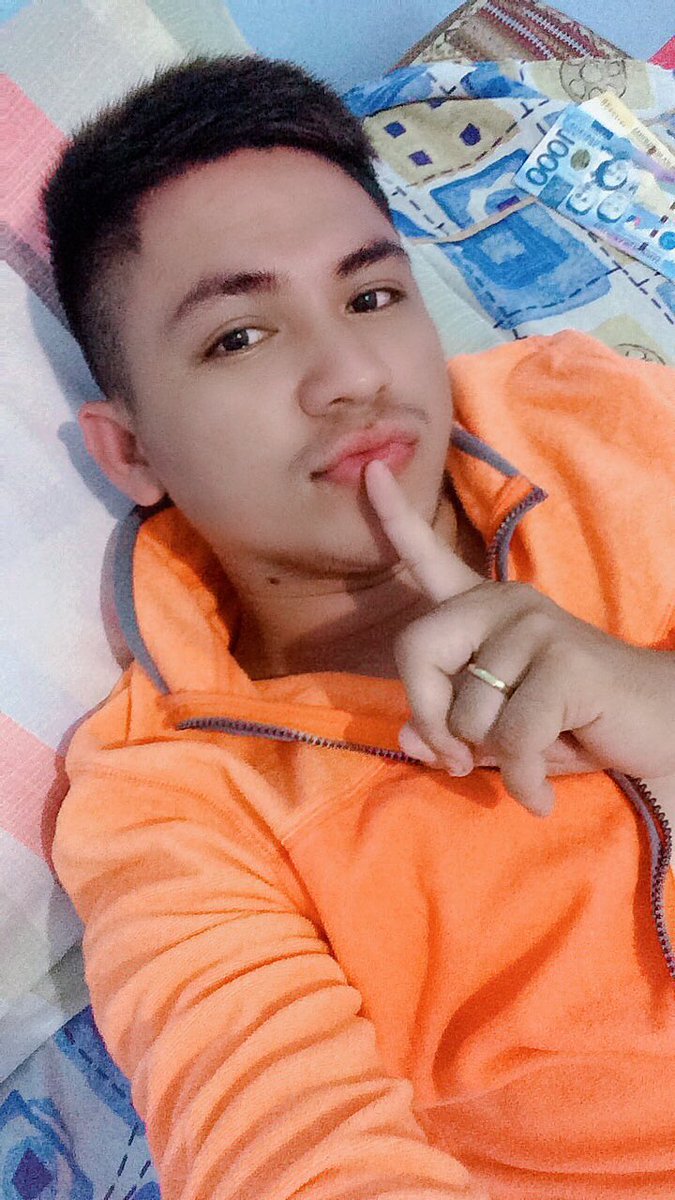 MaxGraysonPerez's tweet photo. Single na libog 😅 https://t.co/eCXeV3NBy0