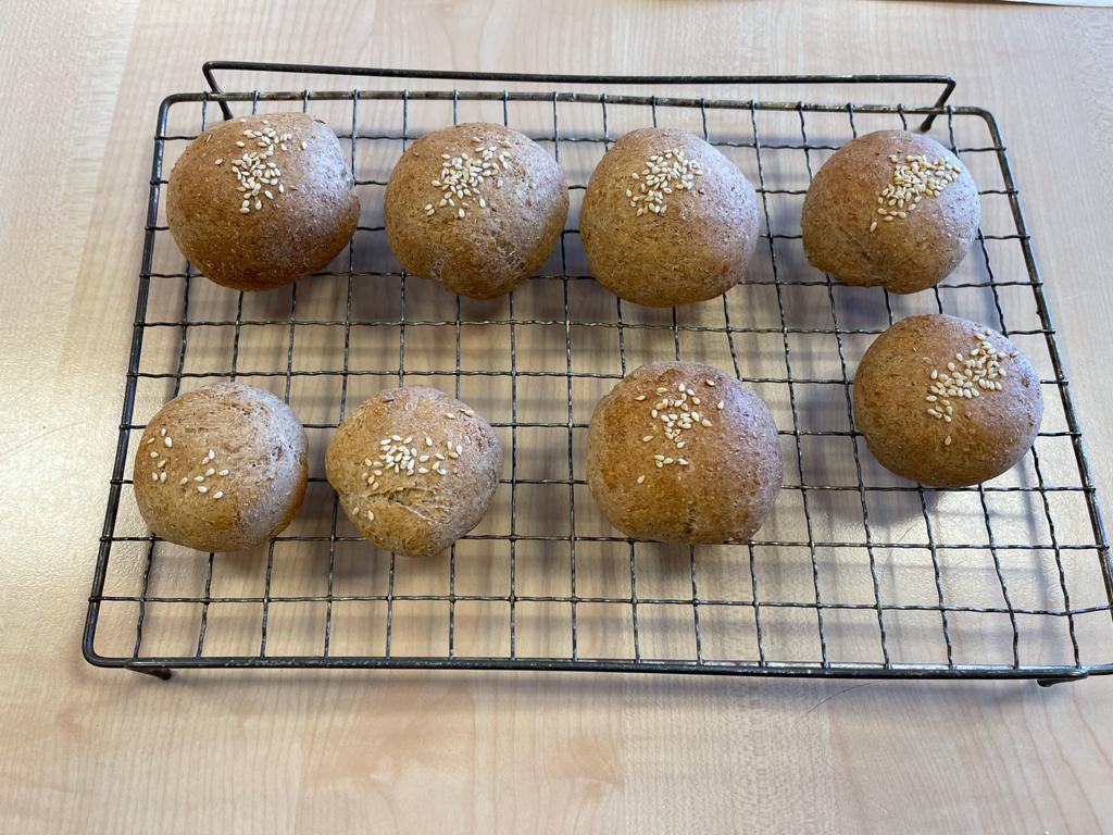 HESpringburn's tweet photo. Our S4 NPA Bakery class refreshing their skills this afternoon 🍞 so lovely to see you all! Bread rolls turned out brilliantly! @springburnacad @SpringburnSP @ht_springburn @P7Transition @sburn_attain https://t.co/1kehJwPeeu