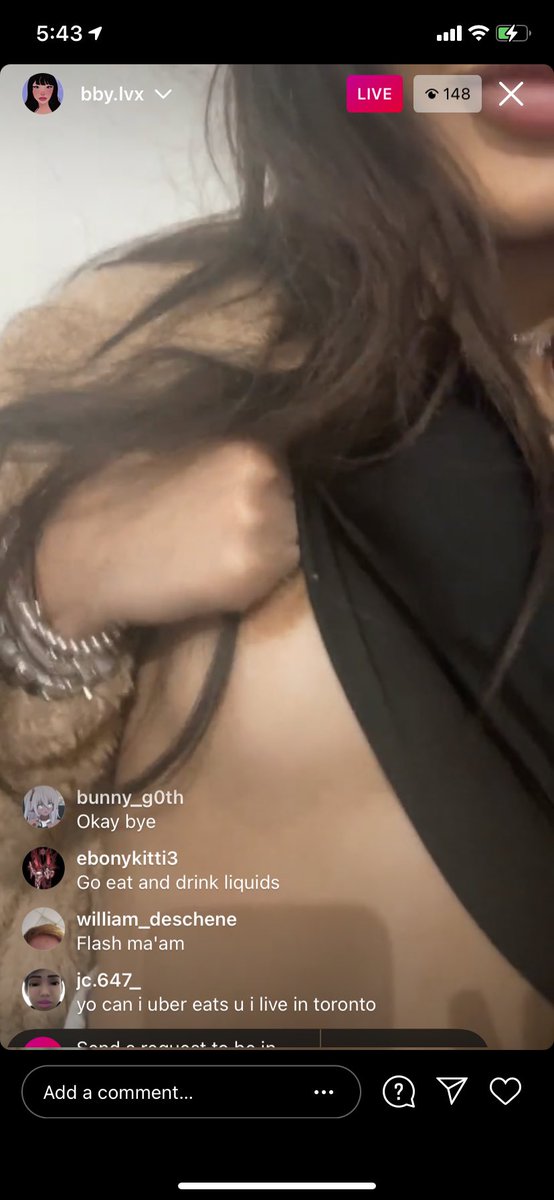 hxrtz7510's tweet photo. Retweet and mention me for the full nipslip https://t.co/rkcFVVVn1l