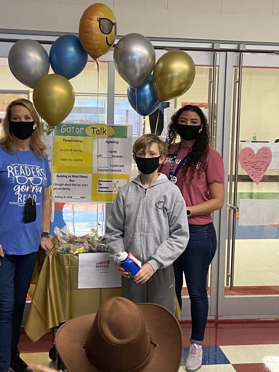 CMParent2's tweet photo. Reading Celebration Day and Hat Day for American Heart Association!📚❤️#lceupper https://t.co/wxb3syucsO